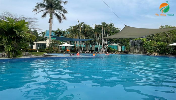 Bơi khoáng tại Tản Đà Resort