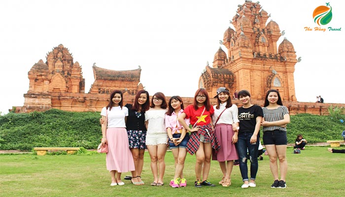 Làng văn hóa 54 dân tộc Việt Nam - du lịch Ba Vì giá rẻ
