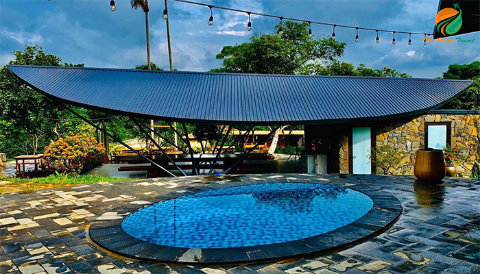 Bể bơi riêng ở phòng bungalow