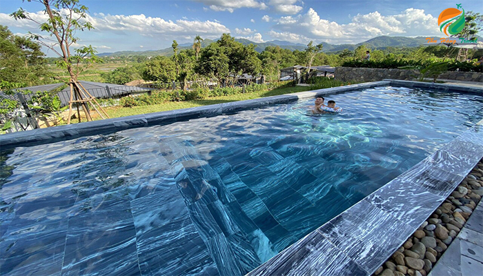 Bể bơi riêng tại villas