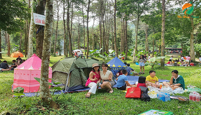 Lều trại ở Medi Thiên Sơn