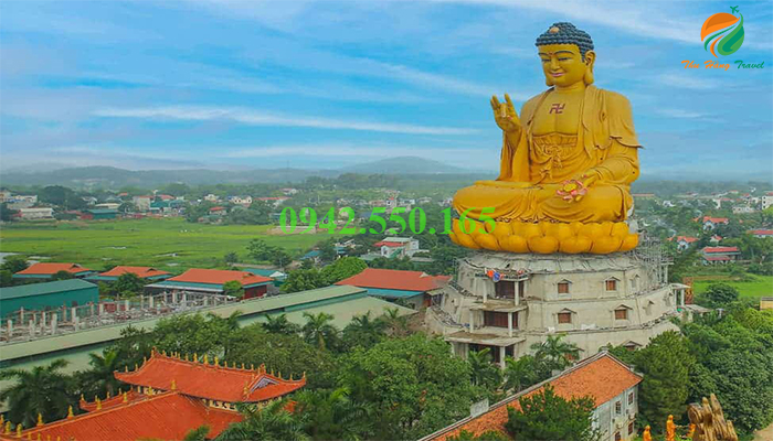 Tượng Phật A Di Đà tại chùa Khai Nguyên