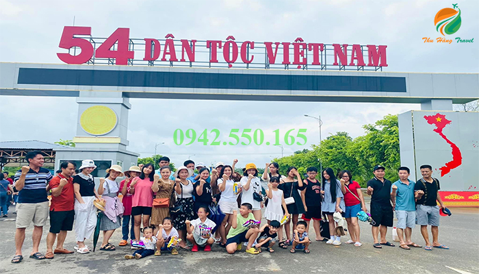 Quán Cơm Phượt gần Làng văn hóa 54 dân tộc Việt Nam