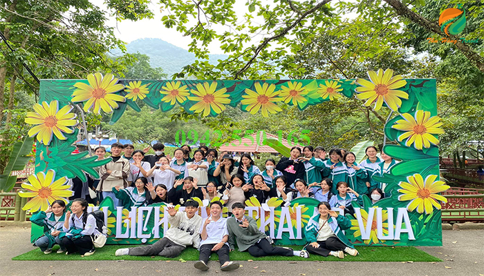 Khu du lịch Ao Vua làng trong thung jacaranda