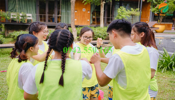 Vui chơi team building tại Camellia Villa Ba Vì