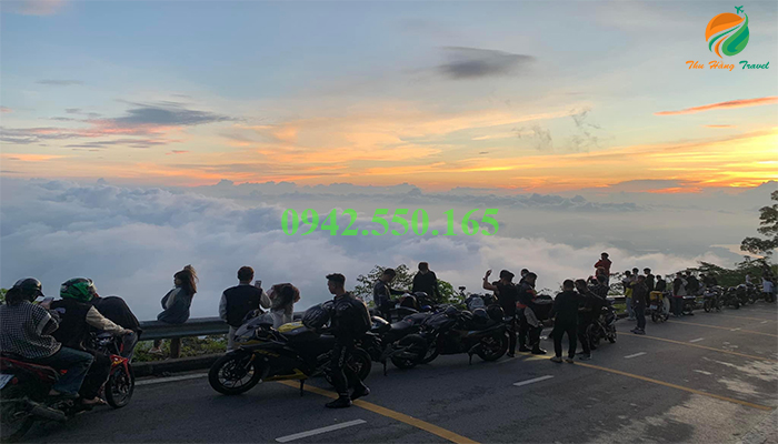 Thời gian săn mây núi Ba Vì
