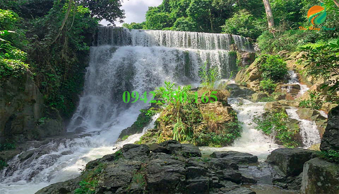 Thác nước khoang xanh ba vì